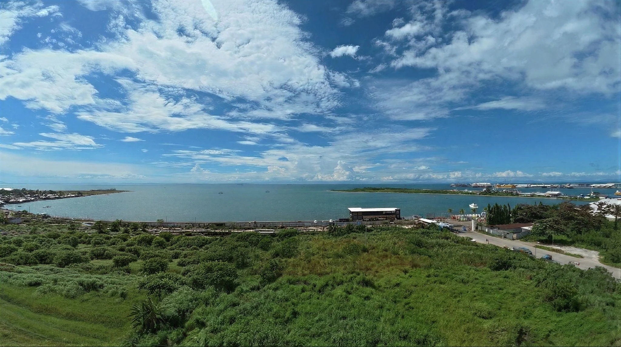 Smile Residences offers a stunning view of the Guimaras Strait, giving residents a clear sightline to one of Bacolod’s most recognizable coastal landmarks.